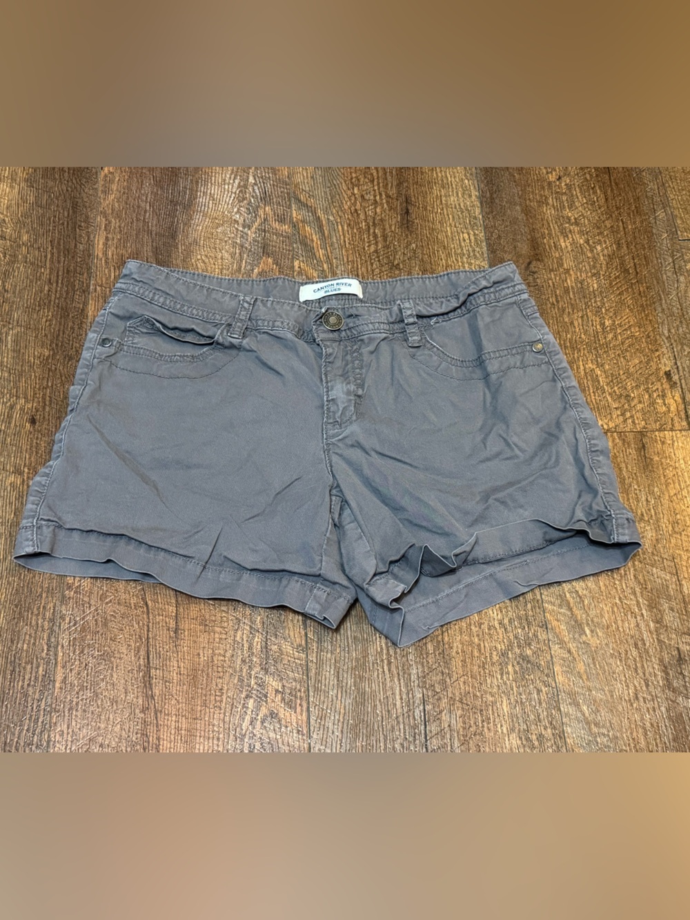 Canyon River Blues Gray Cargo Shorts